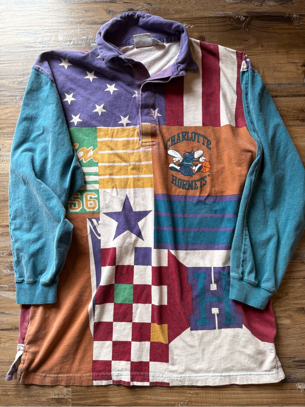 Vintage Charlotte Hornets All Over Print Rugby Shirt L 90s NBA USA Flag